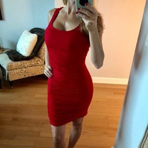 guess red dress 2019